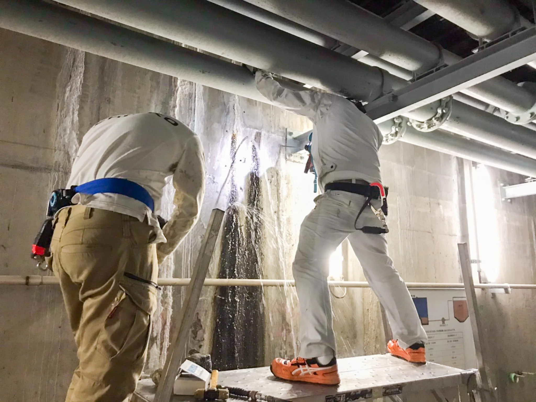 各種注入工事の施工風景